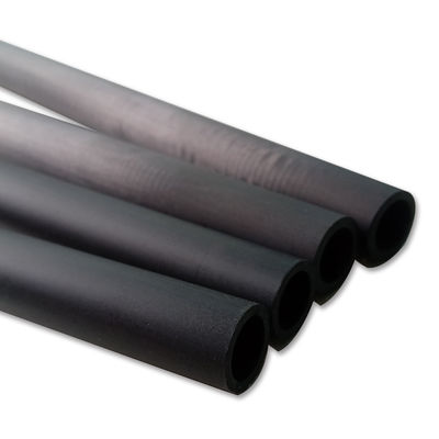 Tubes coniques en fibre de carbone à faible déflexion noir UD direct mat