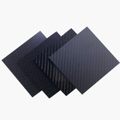 Machining personnalisé CNC de tôle en fibre de carbone avec conception 3K Twill Plain et technologie de presse