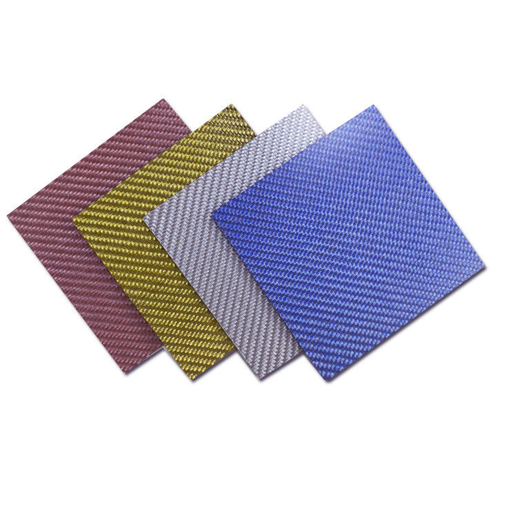 Plaque stratifiée en fibre de carbone personnalisée 0,5 mm 1 mm 1,5 mm 2 mm Plaque de carbone pour de meilleurs résultats