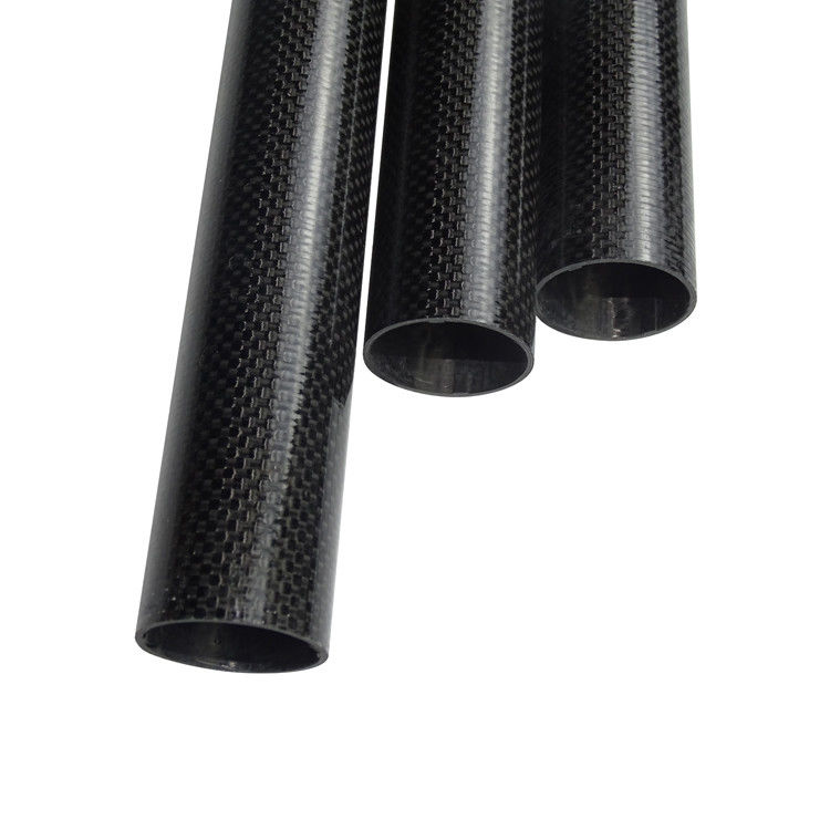 Taille personnalisée Tube droit en fibres de carbone pour le canot de remorquage